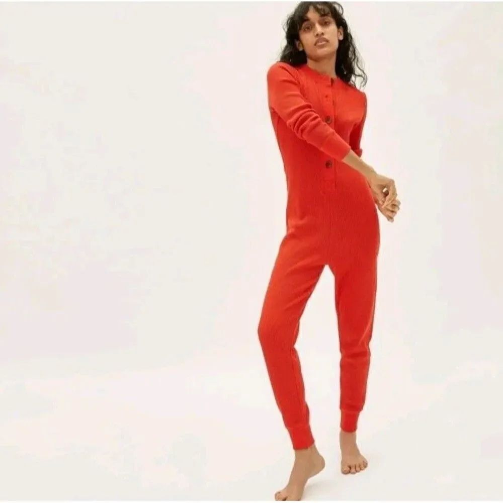 Everlane Waffle Knit Henley One Piece Button Up Jumpsuit in Currant Size XS